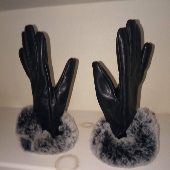 Unique Faux Leather and Full Cuff Fur Gloves - Picture 7 of 9